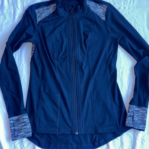 CABI Reversible Fitted Zip Front Stretch Sport Jacket~Size 6 - Picture 3 of 9